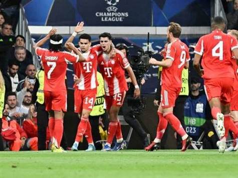 8 ימים אחרי המפגש הראשון שלהם במסגרת רבע גמר ליגת האלופות, ריאל ובאיירן חוזרות למשחק הגומלין, שיקבע מי תיקח את אחד משני הכרטיסים האחרונים לארבע האחרונות בצ'מפיונס. כזכור, את המשחק הקודם ניצחו הבווארים 1:2 (GETTY)