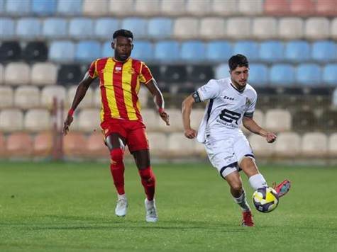 רבע שעה שקטה מאחורינו (לירן מולדובן)&nbsp;