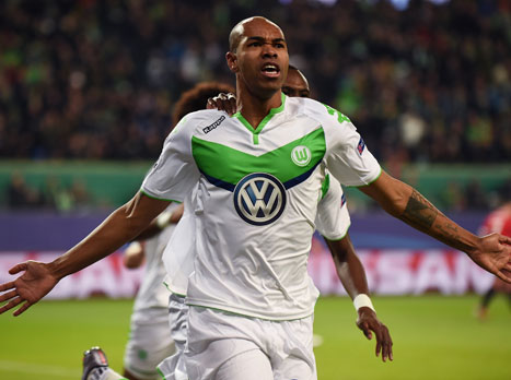 <STRONG><FONT color=#000099>צפו בשער של נאלדו.</FONT></STRONG>