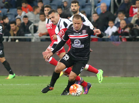 <STRONG>מלך הצהובים נרשם גם בפנקס של צביקה לוי. חלאילה (יוסי שקל)</STRONG>