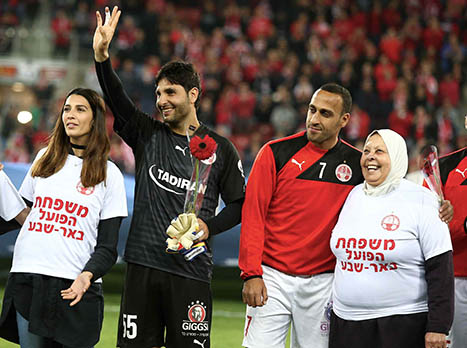 מחווה יפה של המועדון (אלן שיבר)