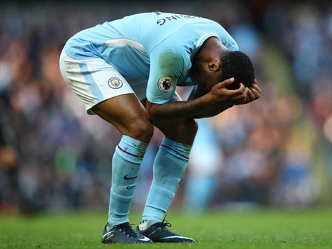 לא ברור איך סטרלינג מסר כדור כזה לסאנה. סיטי פספסה כאן את השני ופפ כועס ובצדק