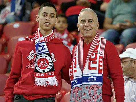 האוהדים כבר מוכנים (אלן שיבר)