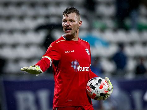 יש שוער בשער. ברטקוס (סוכנות ג`יני)