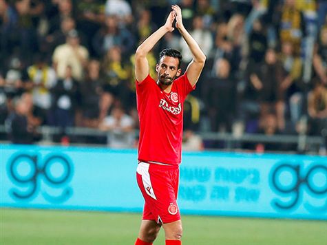 <P>שתי הקבוצות מגיעות להתמודדות כשהעונה שלהן מעשית הסתיימה. כאמור, במחזור האחרון ירדה הפועל כפר סבא סופית לליגה הלאומית יחד עם בני יהודה. כתוצאה מכך, הפועל תל אביב נשארה בליגת העל.</P>
<P>(אלן שיבר)</P>