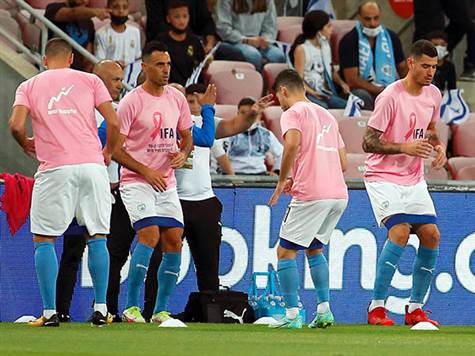 שישה שחקנים בסכנת ספיגה של כרטיס צהוב שני - מה שימנע מהם לשחק מול אוסטריה: אלי דסה, ניר ביטון, סאן מנחם, דור פרץ, ביברס נאתכו וערן זהבי