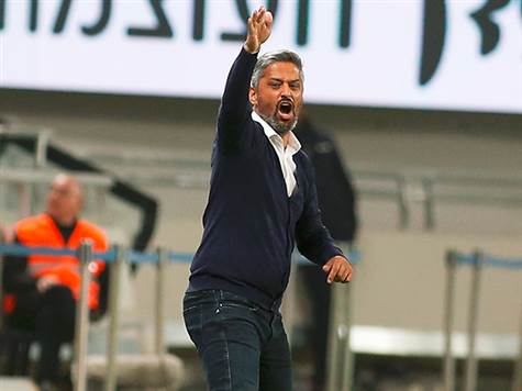 ברק יצחקי עדיין מחכה לשער הראשון (צילום: אלן שיבר)