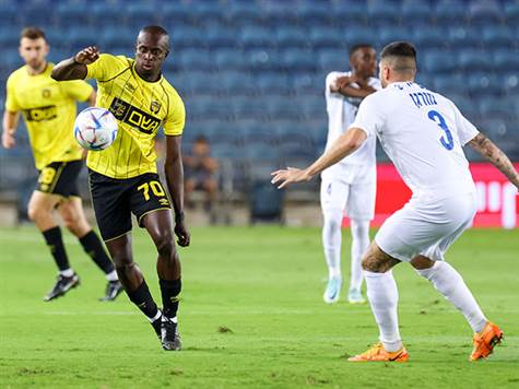 שער רביעי העונה לדנילו אספרייה (צילום: דני מרון)