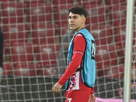 אנטוניו ספר וחבריו - מחפשים ניצחון 11 ברציפות בכל המסגרות (צילום: ברני ארדוב)