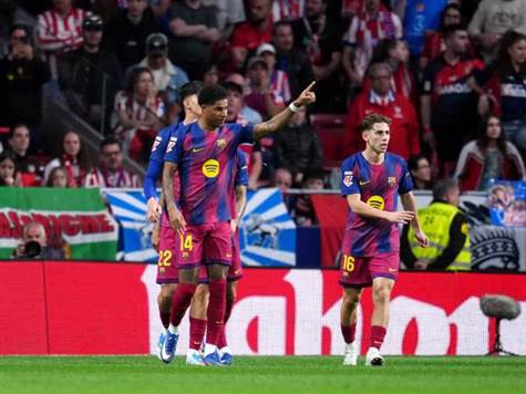 עוד ביצוע נהדר. רשפורד שיגע את הגנת אתלטיקו, השלים דאבל פס יפה עם אולמו וגלגל לרשת את הכדור שעבר בין רגליו של מוסו.<br />איזה משחק במטרופוליטנו. (GETTY)