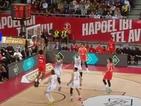 <strong>מהלך נהדר של אוטורו!</strong>