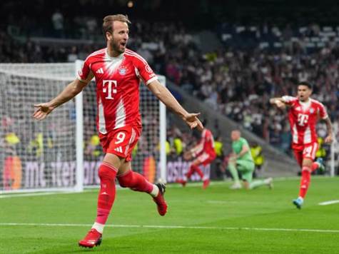 תוך 21 שניות, מייקל אוליסה שולח רוחב לקיין ששולח כדור חד לפינה מחוץ לרחבה. פתיחה מהממת למחצית השנייה (GETTY).&nbsp;<strong>צפו בשער של האנגלי</strong>