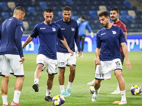 גם מכבי בני ריינה בהכנות אחרונות (קובי אליהו)