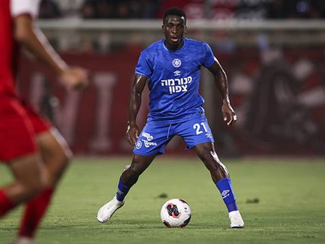<strong>מחצית: בני סכנין - מכבי פ``ת 1:1 (חג'ג' 1', אווסו 45 1')</strong>