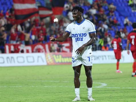 4 דקות תוספת זמן