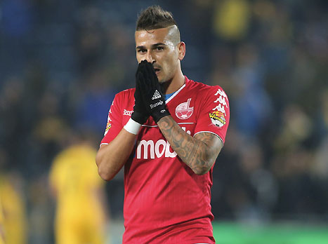 בוזגלו. הפך למסמר הערב (אלן שיבר)