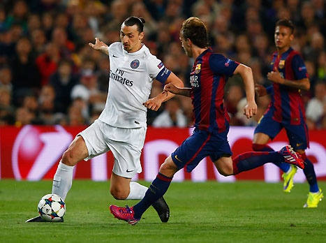 זלאטן כמעט ולא הורגש במחצית הראשונה (Getty)