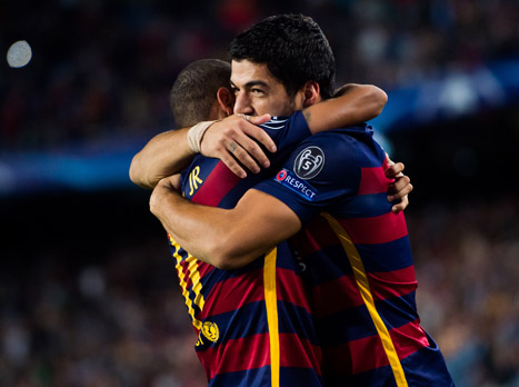 אחים לחוד. ניימאר וסוארס מתחבקים (getty)