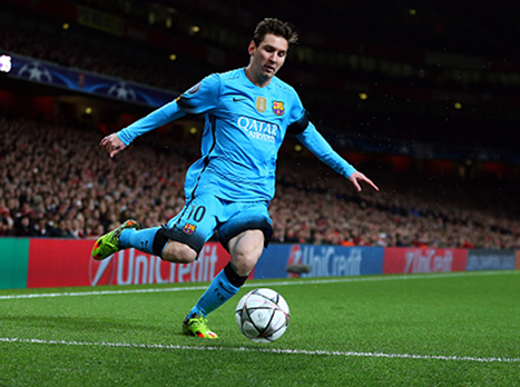 הגולש עומר359 ענה ראשון שמסי שיחק בילדותו בניואלס לפני שהגיע לברצלונה. בינתיים הוא מאחר להגיע לאמירויות