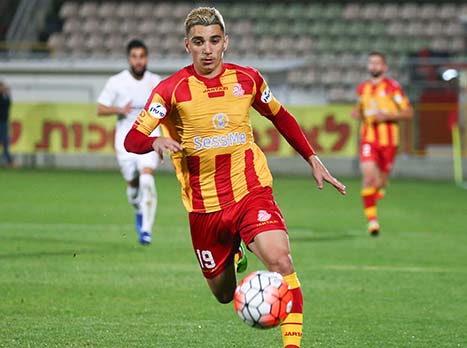 דן ביטון. לא עושה הנחות לקבוצה ממנה הוא הושאל לאשדוד (צילום: דני מרון)