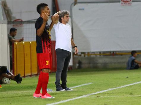 בדרך להפסד שלישי (לירון מולדובן)