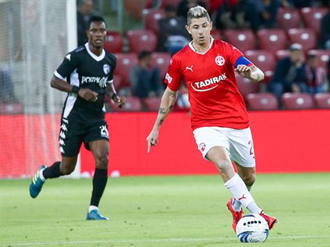 פריצה נהדרת של מליקסון שמוצא בכדור רוחב את אוחנה. הכדור של הקשר בחוץ. אבל הזדמנות מצויינת