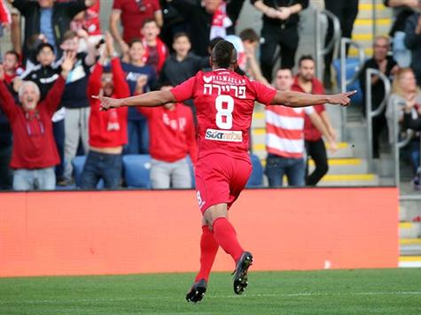 השער של פריירה שבר את המנחוס של הפועל השנה והיה לשער הראשון שלהם לפני הדקה ה-40