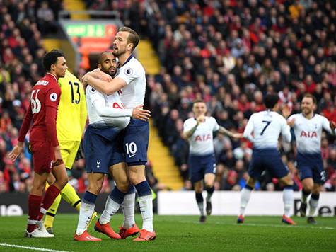 התרנגולים חוגגים. מגיע לטוטנהאם שער שיוויון (getty)