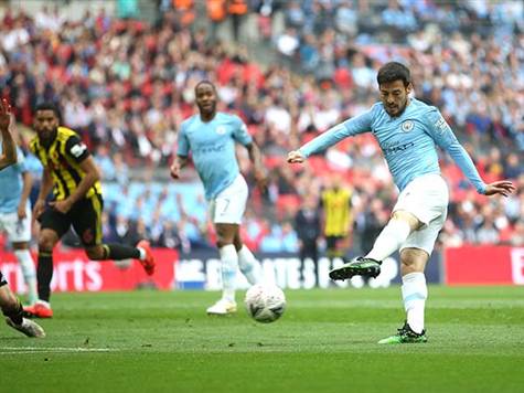 המשחק עבור לשליטה של התכולים. הסיטיזנס ממשיכים לתקוף. (Getty)