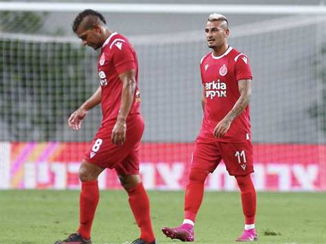 אחרי ההפסד לרעננה במחזור הפתיחה, הפועל של ניסו אביטן תקווה להתאושש הערב. האדומים צפויים לפתוח בהרכב יותר דליל, כשאריק ינקו צפוי לתפוס את מקומו של יואב ג`ראפי הפצוע&nbsp;בין הקורות (צילום: אלן שיבר)