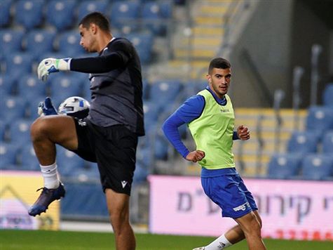 <P>ערב טוב לכל הגולשים וברוכים הבאים לזירת המשחק בין הפועל כפ``ס למכבי פ``ת!</P>
<P>(אלן שיבר)</P>