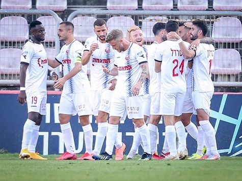 מן העבר השני, הקבוצה מהכרמל, שמקווה להיות בפלייאוף העליון, תוכל להיצמד למכבי נתניה במקום השישי אם תגבור על הצהובים. (מאור אלקסלסי)