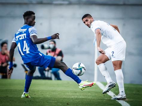 <BR>לעומתם, קריית שמונה הסתפקה ב-1:1 כשהתארחה אצל מכבי פתח תקווה. (עודד קרני)