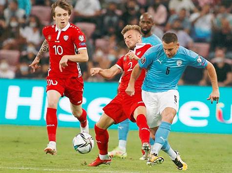 25 דקות של כדורגל ואנחנו עדיין מחכים לבעיטה ראשונה למסגרת של נבחרת ישראל (אלן שיבר)