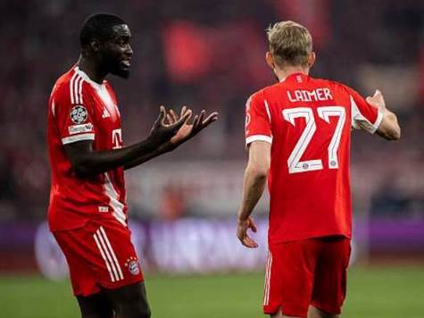 עוד הזדמנות של באיירן! הפעם הגבהה לרחבה מצאה את ראשו של אופמקאנו, שנגח החוצה. באיירן שולטת במשחק הזה בפער, אבל לא מצליחה לדייק מצבים (GETTY)