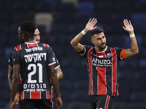 <strong>מחצית בסמי עופר: הפועל חיפה מוליכה 0:1 על מכבי פ``ת, שהתעוררה לאחר שאלון תורג'מן כבש בדקה השביעית (מאור אלקסלסי)</strong>