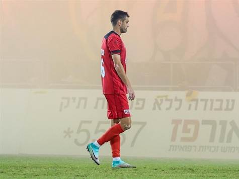 הפועל ר"ג מנסה לאט לאט להיכנס למשחק הזה (צילום: קובי אליהו)