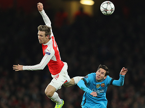 מה ההימור שלכם למחצית השניה? ארסנל תחזיק מעמד עד הסוף ותפתיע, או שברצלונה תשיג את המקדמה לגומלין?<STRONG> טקבקו!</STRONG>