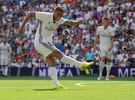 דנילו עם יכולת משובחת אחר הצהריים