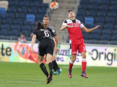 <STRONG>דקות ראשונות פושרות בסמי עופר (יוסי שקל)</STRONG>