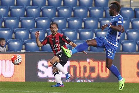 דור מלול. הגבהה נהדרת שהובילה לשער השיוויון (צילום: יוסי שקל)