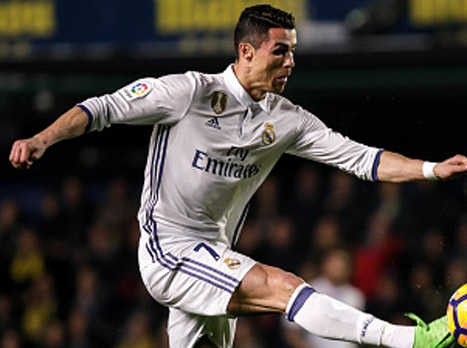 רונאלדו עדיין לא במשחק (getty)