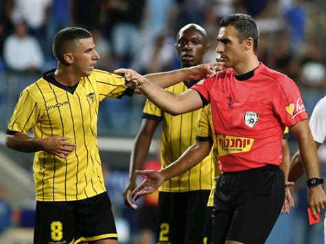 1:1 סוער אחרי 45 דקות, יופי של משחק במושבה. תכף חוזרים (צלם: אלן שיבר)