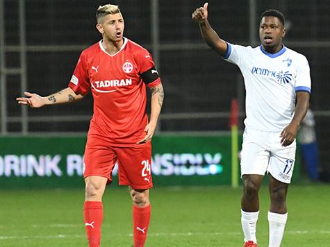 אחד יעלה, השני יודח (אנצ`ו גוש)