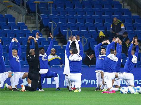 בק``ש מאמינים שזה צ`אנס אחרון שלהם לנסות להתברג בפלייאוף העליון (אלן שיבר)