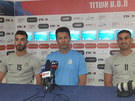 מנגד, המקומיים פותחים עונה חדשה עם רוני אוואט, ששב על הקווים, וגם עם שמות חדשים בהרכב: החלוץ שובל גוזלן והקשר שלומי אזולאי, שיערכו הערב הופעות בכורה