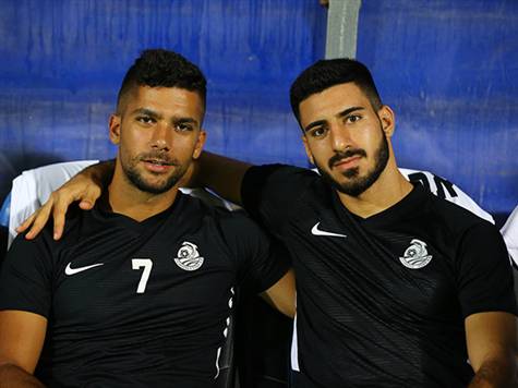 יעלה כמחליף? גוזלן ממתין על הספסל (צילום: לירון מולדובן)