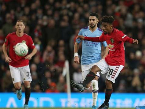 מתקרבים לסיום, וויליאמס העביר כדור רוחב מצוין, בראבו קלט. יונייטד מתקרבת (getty)