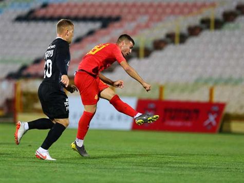 מאז שער היתרון, המארחת נכנסה לחלוטין למשחק ושולטת בנעשה על כר הדשא (לירון מולדובן)