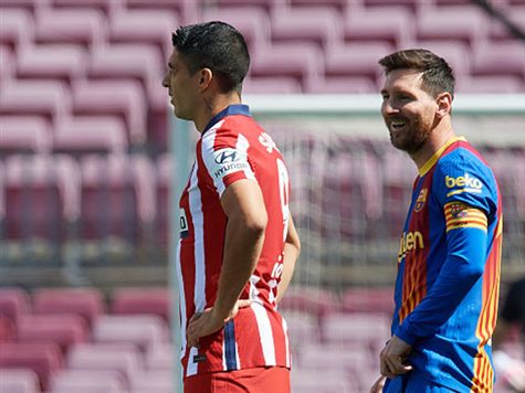 ניסיון ראשון לאתלטיקו. סוארס סובב מצב נייח לשער, טר שטגן לא התקשה. (Getty images)